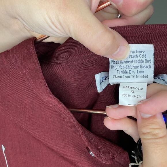 Irvine Park Bowling Maroon Button Up Mens Shirt Rockabilly Red size Extra Large - Picture 5 of 7